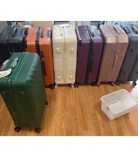 HIKOLAYAE New Open Box 3Piece Hardside Luggage Set. 250 Sets. EXW Los Angeles 